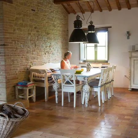 Corte Campioli & Country House Aparthotel Barchi