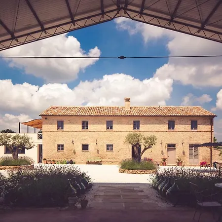 Corte Campioli & Country House