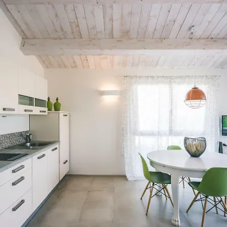 Corte Campioli & Country House Aparthotel 4*